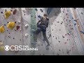 A new system could help blind people learn to rock climb