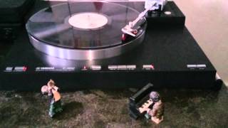 Yamaha PF-850 - Earl Klugh (vinyl)