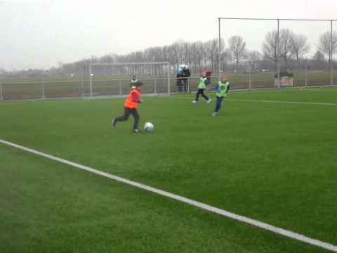 Jeugdplan Nederland KNVB 15-3-2013, Evie Fonken (nr13)