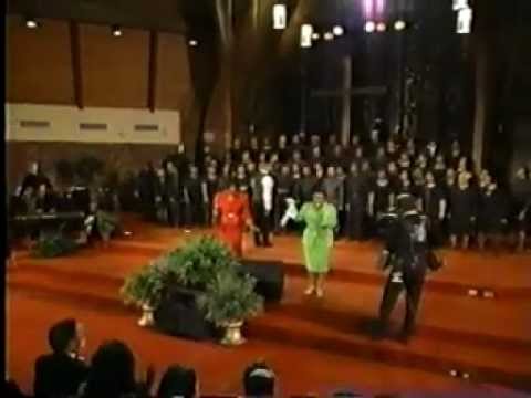 Dorothy Norwood & Albertina Walker!"I'll Make It To The Promised Land!"