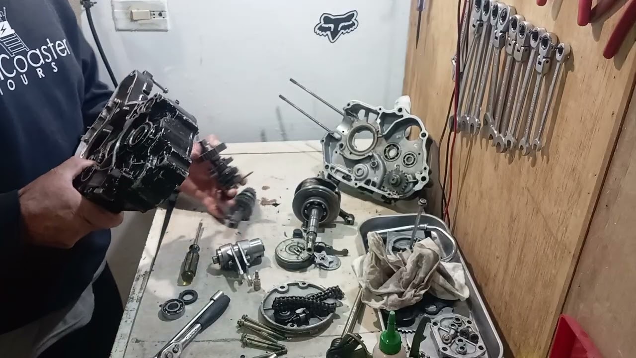 Cómo instalar un rodamiento ubicación y cambio de un retenedor todas las motos 