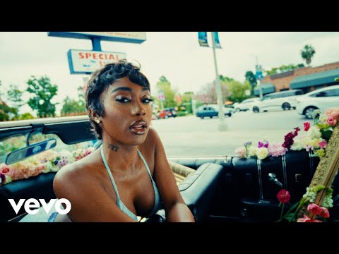 Flo Milli - Toast (Official Video)