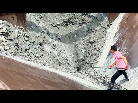 Barge unloads 4500 tons of large ore - relaxing video, relaxing natural flow