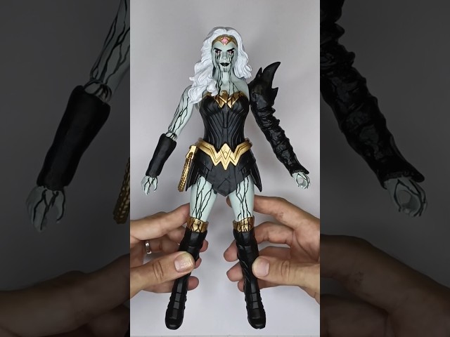 Vídeo relacionado con Reloj infantil modificable con figurita de Wonder Woman de LEGO DC Comics 8020271 Super Heroes