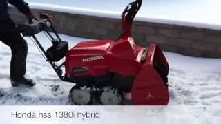 preview picture of video 'Honda HSS 1380i hybrid snöslunga, trackdriven snowblower 1/2'