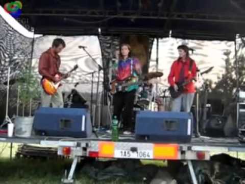 Tři vocasi - Peklo žije (Živě z Kozího mejdanu 2009)