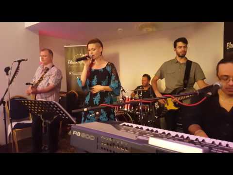 Blacklight Band - Can't take my eyes off of you (Gloria Ganor Cover)