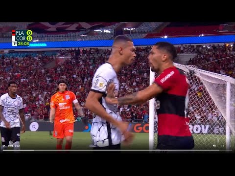 TRETA no jogo Flamengo e Corinthians, jogadores trocam empurrões