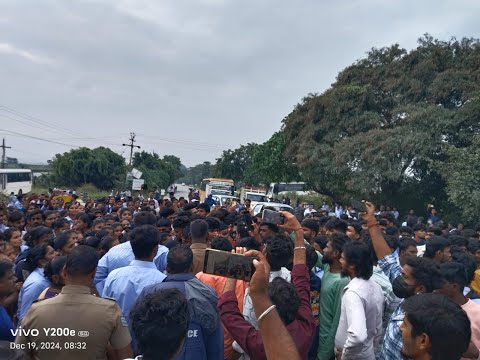 ஓசூர் நெடுஞ்சாலையை மறித்து, வட இந்தியர்கள் ஆர்ப்பாட்டம்!