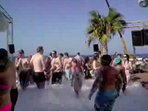 Crete Beach Party 08 Malia