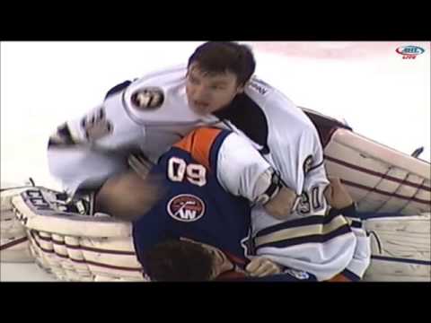 Scott Mayfield vs Chris Brown