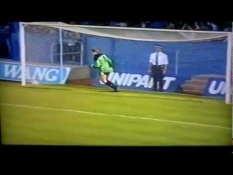 Oxford Utd 2-5 Luton Town Lge Stein Breaker Nwajiobi Hill Harford 2H Short Hlights 5th Sep 1987.MP4