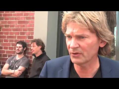 Matthijs van Nieuwkerk leuker zonder bril