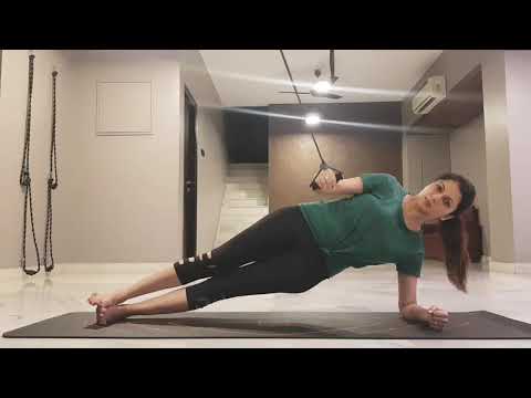 Bhagyashree : Homeworkout #sideplank VARIATION