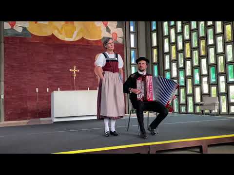 Gang voruse/ Musik: MTh von Gunten/ Text: Jule Walther/ Interpretin: Franziska Bircher