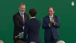 Su Majestad el Rey entrega las “Becas Iberdrola”