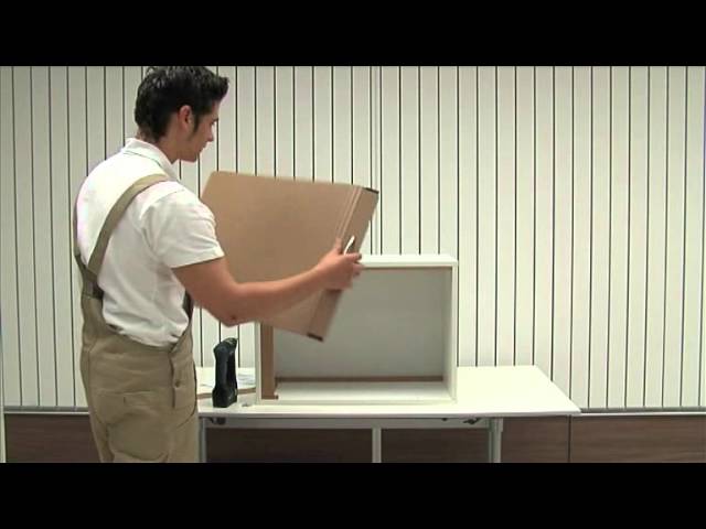 Vidéo teaser pour TOP BASIC Führungsschienen zu Rolladen Jalousie-Syst. REHAU - rails de cond. - Rot. di guida