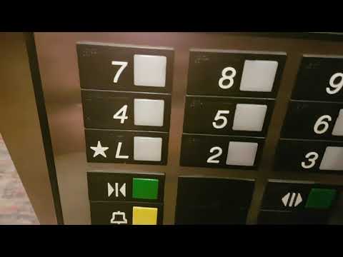 1922 (Modernised 1987 by Otis) Elevators @ Hotel Vintage in Seattle