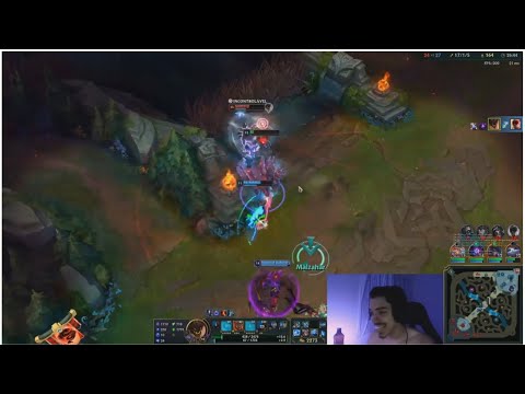 Malphite carregando o game solo