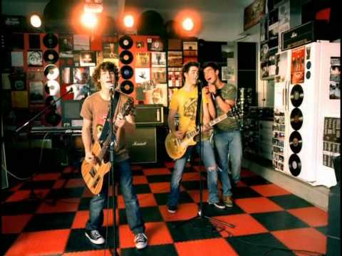 Jonas Brothers - Year 3000 (Official Music Video)