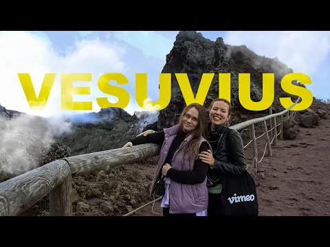 Hiking Vesuvius was NOT what I expected… 🤯