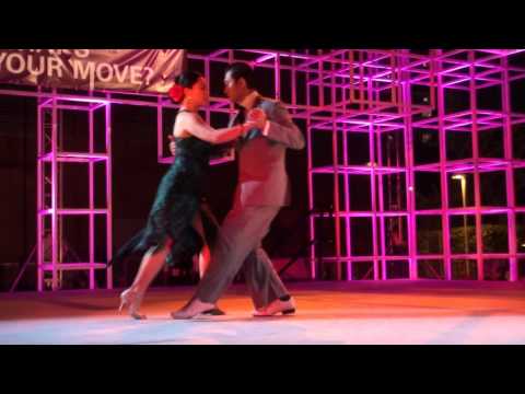  Aizad Jasman  and  Kim Dy Liacco  are  dancing  at  Esplanade dans festival  in  2015