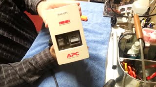 APC Back-UPS 500 USB (BK500EI) - відео 1