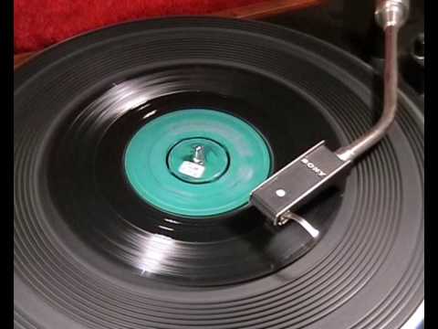 Betsy Brye - 'Sleep Walk' + 'Daddy Daddy (Gotta Get A Phone In My Room)' - 1959 45rpm