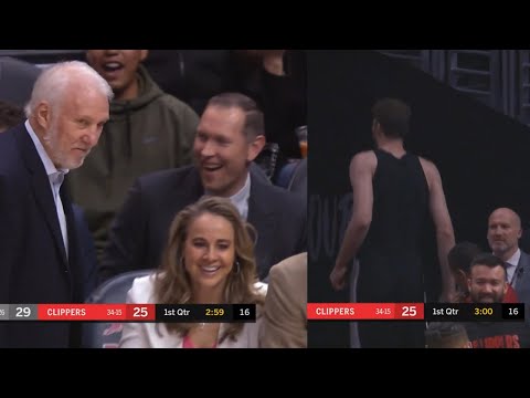 Jakob Poeltl ready to check in but he forgot to wear his Spurs jersey
