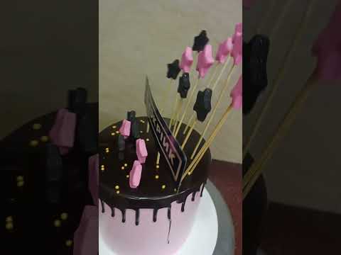 #cake #viral #shorts #chocolatecake #star #rells #fondantcake