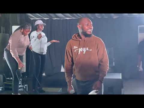 SOUTH-SOUTH MEDLEY (EXPLOSIVE AFRICAN PRAISE) WITH EMEKASONGSZ