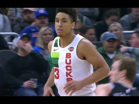 Malcolm Brogdon Highlights vs Pistons RS19G36 - 13 Pts, 5 Asts (01.01.19)