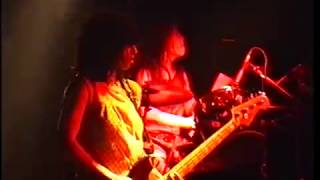 Babes in Toyland -  Laugh My Head Off (live 1991)