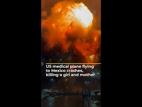 Medical plane carrying child and mother crashes in Philadelphia | AJ #shorts