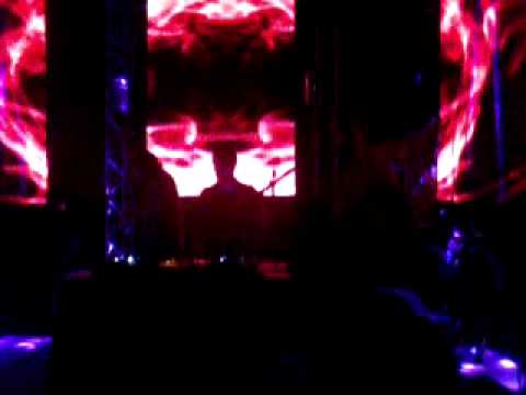 Carl Nunes & DJ Ale Q - Sweet Nothing