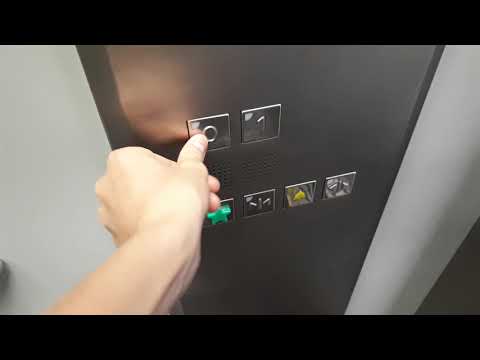 2007 ThyssenKrupp traction elevator @ Nîmes, France