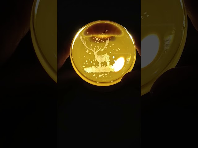 Vídeo relacionado con ZEERSHEE Bola de cristal 3D de 60 mm con soporte, adorno de luna láser de cristal y bola de hada, pisapapeles de cristal, decoración del hogar, manualidades con soporte de metal, regalos para mujeres