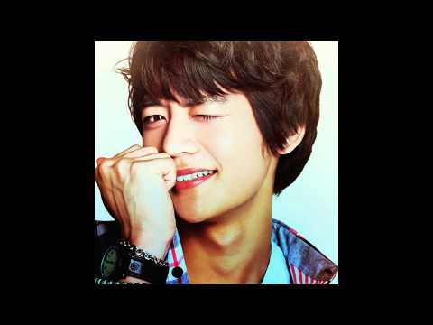 SHINee Cover (Vocal) Hello + The SHINee World (I AM UCC PROJECT).mp4