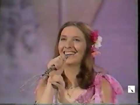 Steeleye Span - 'All Around My Hat' on Nana Mouskouri Show 1976