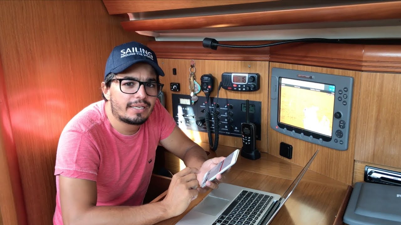 Discover what free APP is saving our lives! (Subtitled in English)