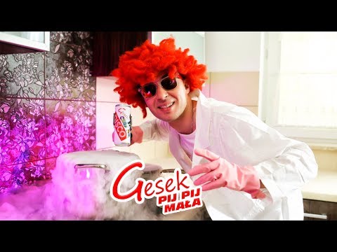 Gesek - Pij pij mała (Official Video)