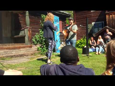 Polkas at Café Nyfiket - Henriette & Villads