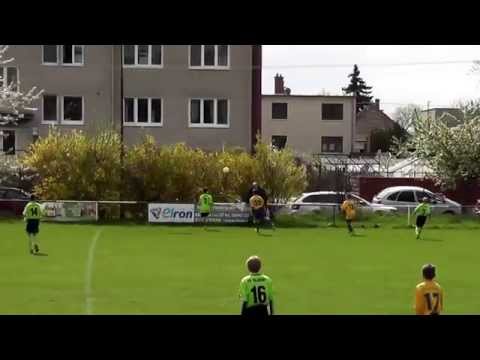 16.Futbalový zápas Vajnory SŽ - SDM Domino  1:1   19.4.2015  HD video