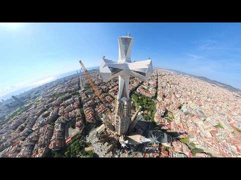 Barcelona...An out-of-the-ordinary view of Basilica Segrada