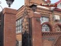 Судебные приставы выселили из дома незаконно проживающих там цыган (видео)