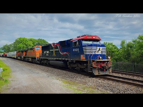 NS 6920 leads train 105 at North Tunnel