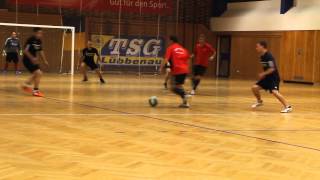 preview picture of video 'Unterhunde vs 1. FC Dunder Knaster - Stadtmeisterschaft 2013 Lübbenau'