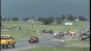 preview picture of video 'Tornado Damage in Albany, Missouri'