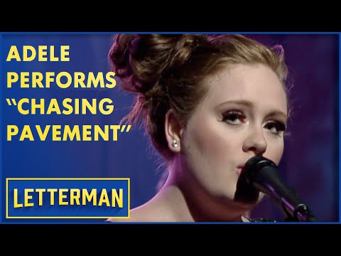 Adele Performs "Chasing Pavement" Live On Letterman