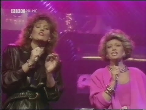 Elaine Paige & Barbara Dickson - I Know Him So Well (TOTP 1985)